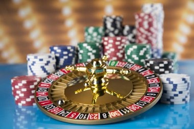 mawar 633 mobile app interface showing live-dealer blackjack table on smartphone screen
